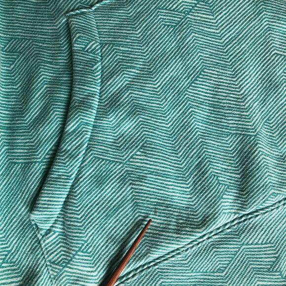 Cabela’s Embroidered Logo Hoodie Womens Small Teal Fleece Lined Gorpcore Outdoor - Picture 7 of 9